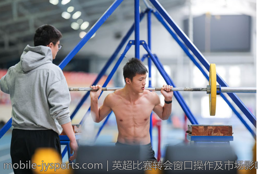 英超比赛转会窗口操作及市场影响力